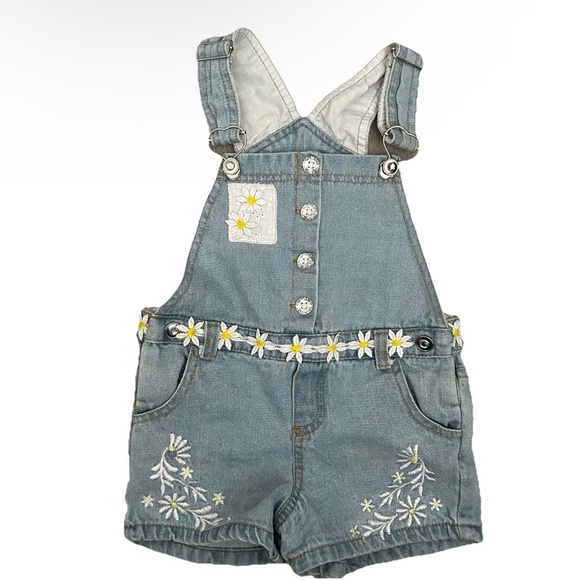 Girls Denim Overalls Shorts With Embroidered Daisies Size 5 - Picture 1 of 5